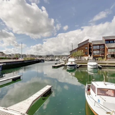 Les Marinas-12 By Interhome Apartman Deauville