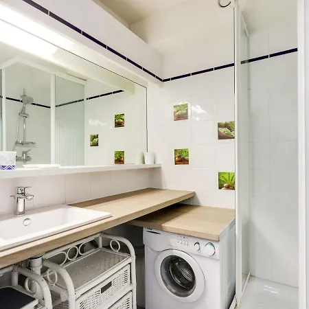 Apartment Les Marinas-12 By Interhome