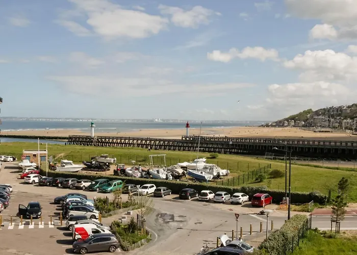 Les Marinas-12 By Interhome