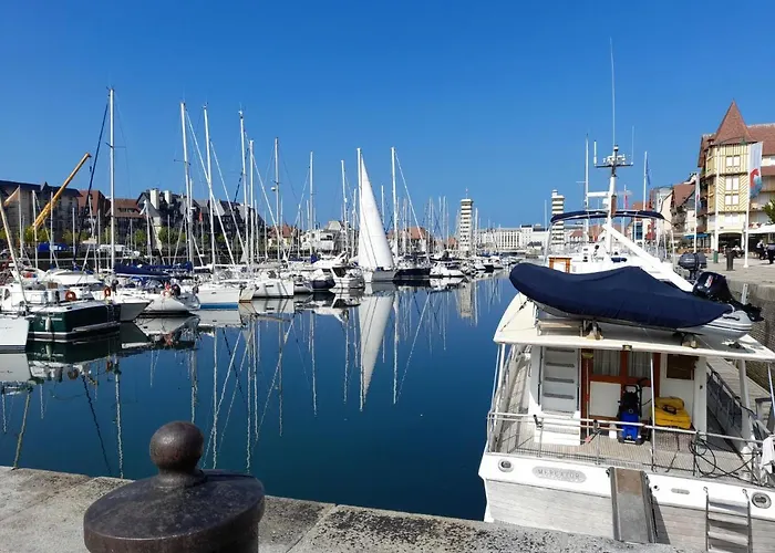 Les Marinas-12 By Interhome Apartamento Deauville